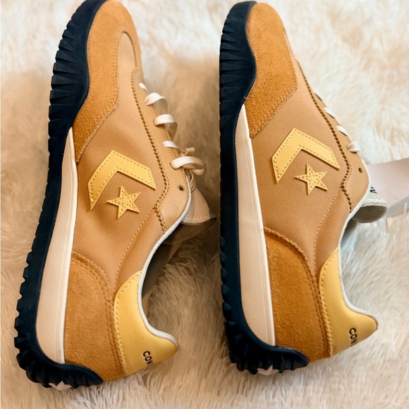 Converse Run Star Trainer sneakers in the "Retro Sport - Sandy Shore" colorway - Picture 9 of 11